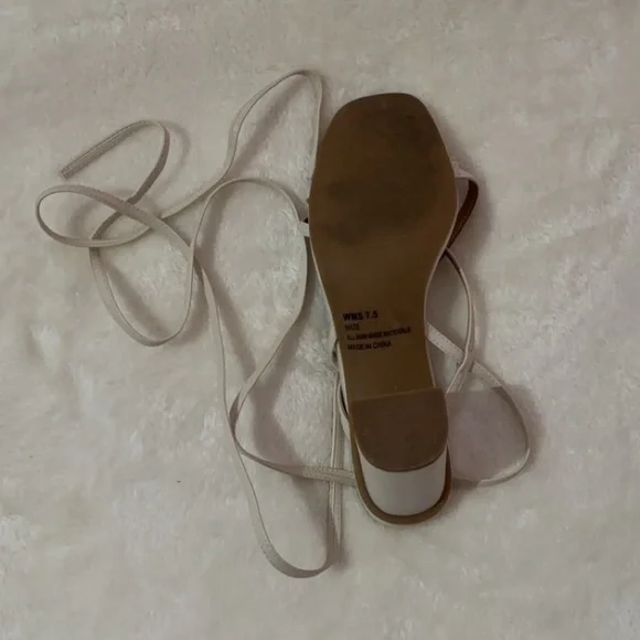 DV Dolce Vita Haze Strappy Lace-Up Block-Heel Sandals - Picture 11 of 14